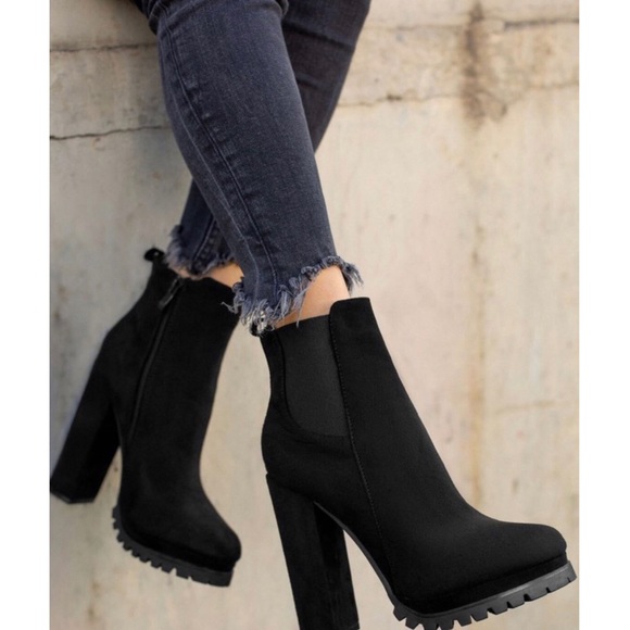 Shoes - Black Ankle High Chunky Heel Booties